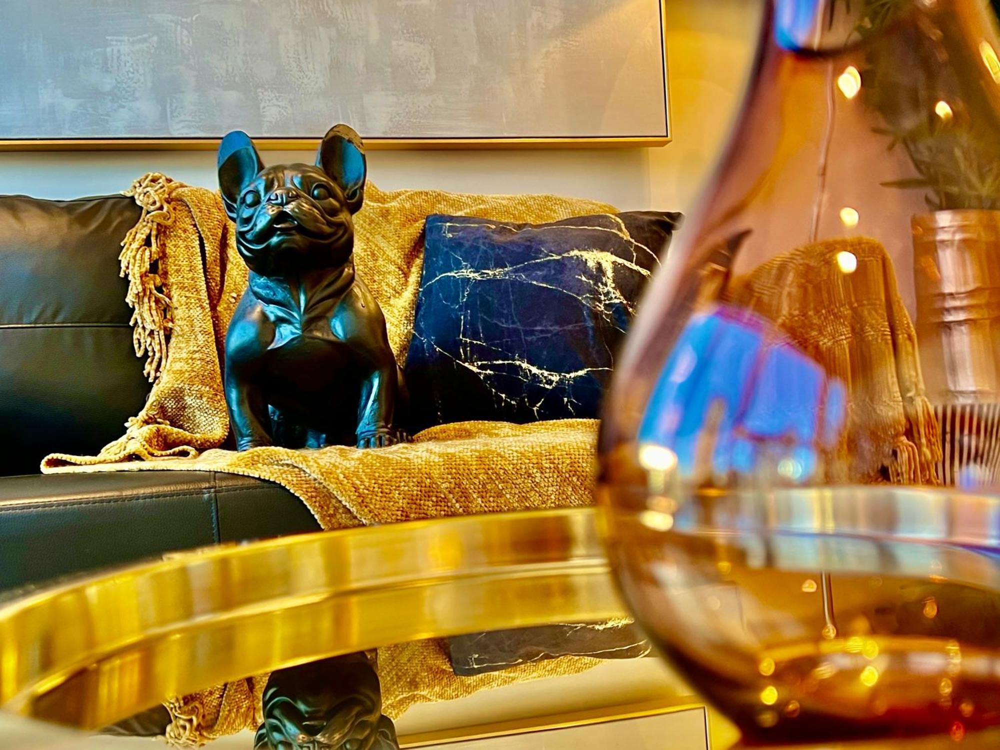 Highrise Best Location 2 Bedrooms & 2 Bathrooms メルボルン エクステリア 写真